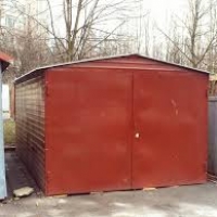 У Франківську гаражні кооперативи просять звільнити їх від земельного податку
