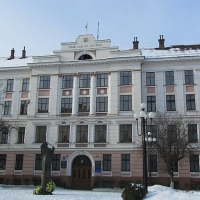 Знайомимось з історичними будівлями Івано-Франківська. Дім правосуддя