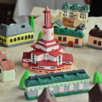 Солодкий Франківськ: кондитери створили торт у вигляді Станіславської фортеці. ФОТО