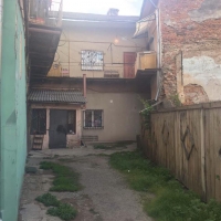 У Франківську пам'ятка архітектури тріщить по швам. Фото