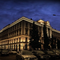 Фасад центрального корпусу медуніверситету обладнають підсвідкою до кінця вересня