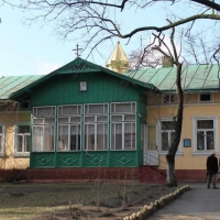 Садочка не буде: єпархія УПЦ Московського патріархату остаточно відсудила в Івано-Франківська приміщення по вул.Чорновола