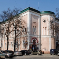 Знайомимось з історичними будівлями Івано-Франківська. Поступова синагога. ФОТО