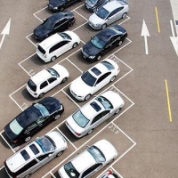 У Франківську мерія хоче зобов'язати забудовників облаштовувати парковки 