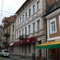 У центрі Івано-Франківська продаються торгові приміщення за 15 млн грн