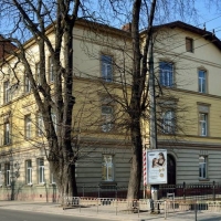 Знайомимось з історичними спорудами Івано-Франківська: приватна німецька гімназія. ФОТО