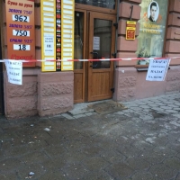 Франківська мерія придбає спеціальну сітку, щоб вберегти перехожих від падаючих балконів