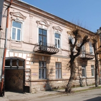 Знайомимось з історичними спорудами Івано-Франківська: Бурса філії Українського педагогічного товариства. ФОТО