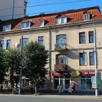 У Франківську поруч із сторічною пам&rsquo;яткою архітектури побудують 8-поверховий будинок