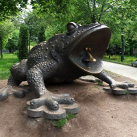 Конкурс ескізів франківської жаби знову перенесли