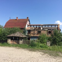 В Угринові через аукціон продають відпочинковий комплекс для водіїв