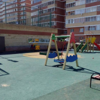 В Україні дозволили проектувати дитячі майданчики на дахах невеликих будівель