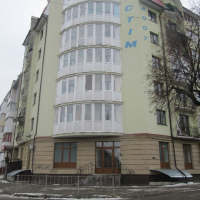 У Франківську в центрі продають офісне приміщення, площею 144 м кв через аукціон