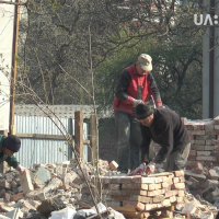 Будівельну огорожу на Василіянок цього тижня демонтують. ВІДЕО