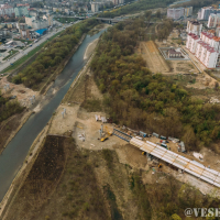 Як виглядає будівництво моста на Пасічну з висоти. ФОТО