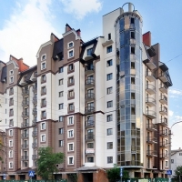 Перевірка від Побудовано: будинок на розі вулиць Довга-Тичини