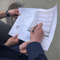 В будинку на вулиці Незалежності,34 реставрують фасад
