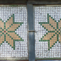 Якими збереглися давні мозаїки на франківських балконах. ФОТО