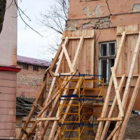 Тривають роботи на гостроаварійній ділянці корпусу &laquo;Б&raquo; Палацу Потоцьких