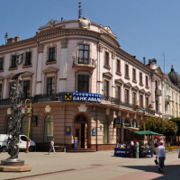 Знайомимось з історичними будівлями Івано-Франківська. Іпотечний банк
