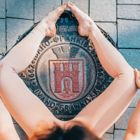 Йога і архітектура: у Франківську влаштували неймовірну фотосесію. ФОТО