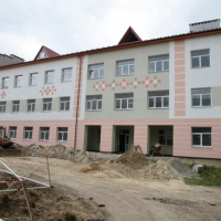 В Яремче продовжують будувати новий корпус школи. ФОТО