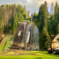 Дочекалися: у Ворохті реконструюють комплекс трамплінів. ФОТО