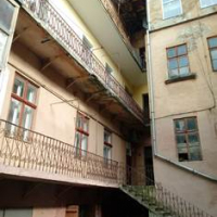 Франківська влада продає приміщення у центрі міста