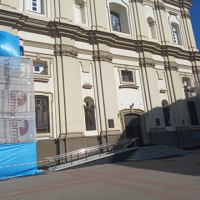 Катедра у Франківську змінює своє обличчя. ФОТО