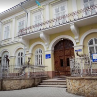 У Франківську УГКЦ хоче повернути собі будинок Господарського суду