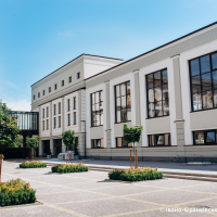 Католицький ліцей завершує зведення нового корпусу