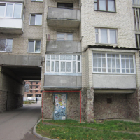 У Франківську за 300 тисяч продають приміщення в підвалі багатоповерхівки. ФОТО