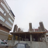 У Франківську назріває будівельний скандал &mdash; чиновник будує багатоповерхівку під вікнами у сусідів. ФОТО