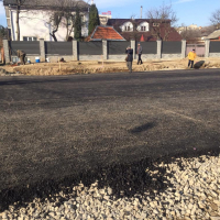 З'єднання бульварів: дорожники уклали один із шарів асфальтобетону зі сторони вулиці Тичини. ФОТО