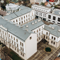У Франківську відкриють новий корпус ліцею з електростанцією на даху. ФОТО
