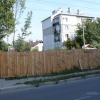 В Івано-Франківську виявлено факт приватизації частини вулиці Вербицької. Фото