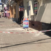 У Франківську обвалився карниз пам&rsquo;ятки архітектури. ФОТО