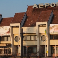 Знайомимось з історичними будівлями Івано-Франківська. Міжнародний аеропорт &laquo;Івано-Франківськ&raquo;