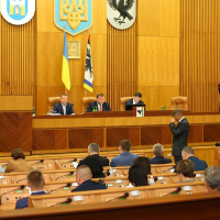 Івано-Франківська облрада просить центральну владу недопустити підвищення тарифів для населення