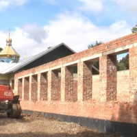 На Верховинщині за угорські гроші добудовують школу. ФОТО