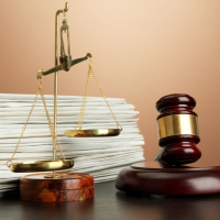 Франківський суд вирішив, що реконструювати квартиру під комерцію можна без згоди мешканців