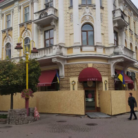 У Департаменті містобудування та архітектури пояснили, які роботи проводяться у пам&rsquo;ятці архітектури на &ldquo;стометрівці&rdquo;