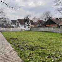 Земля під забудову в центрі Івано-Франківська